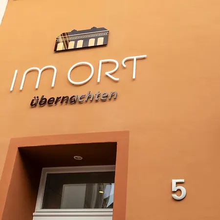 Im Ort Uebernachten ベッド・アンド・ブレックファスト ヴァーレンドルフ