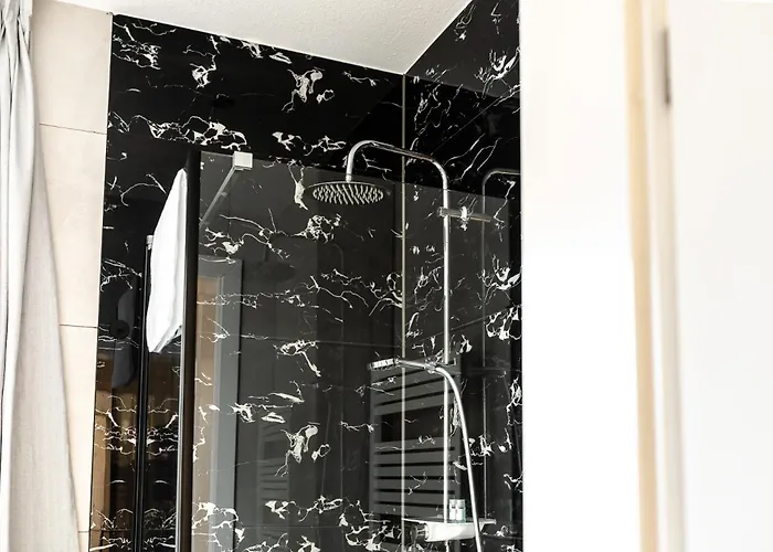 Im Ort Uebernachten 3* 瓦伦多夫