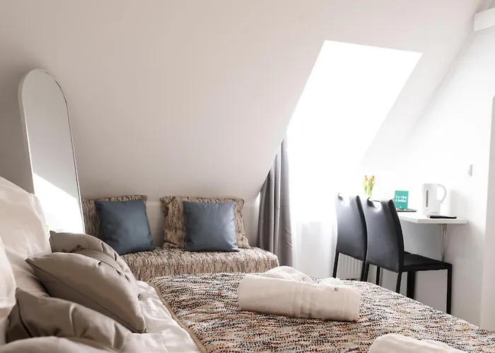 住宿加早餐酒店 Im Ort Uebernachten