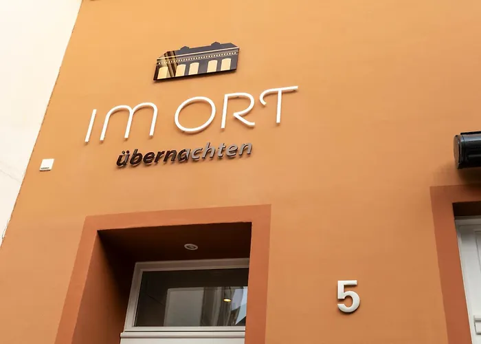 Im Ort Uebernachten 住宿加早餐酒店 瓦伦多夫